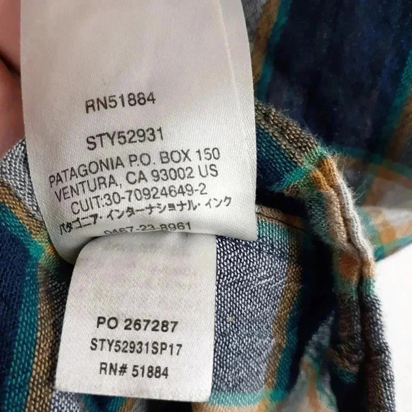Patagonia Button down Size Medium EUC - Picture 4 of 7